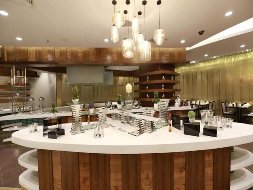 Shenyang Rayfont International Hotel Buitenkant foto