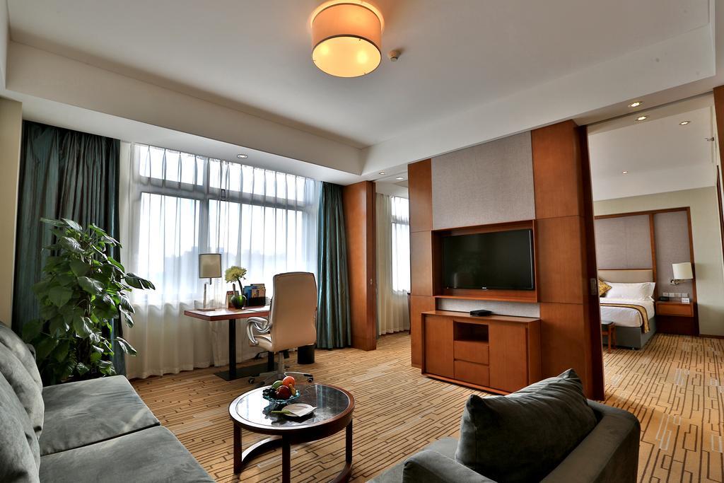 Shenyang Rayfont International Hotel Buitenkant foto