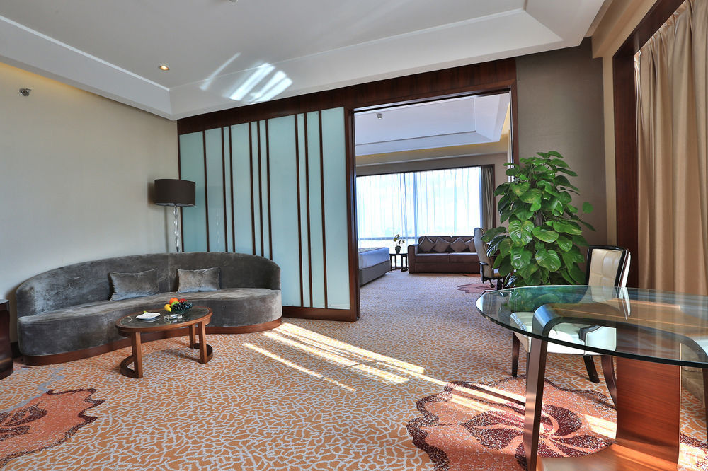 Shenyang Rayfont International Hotel Buitenkant foto