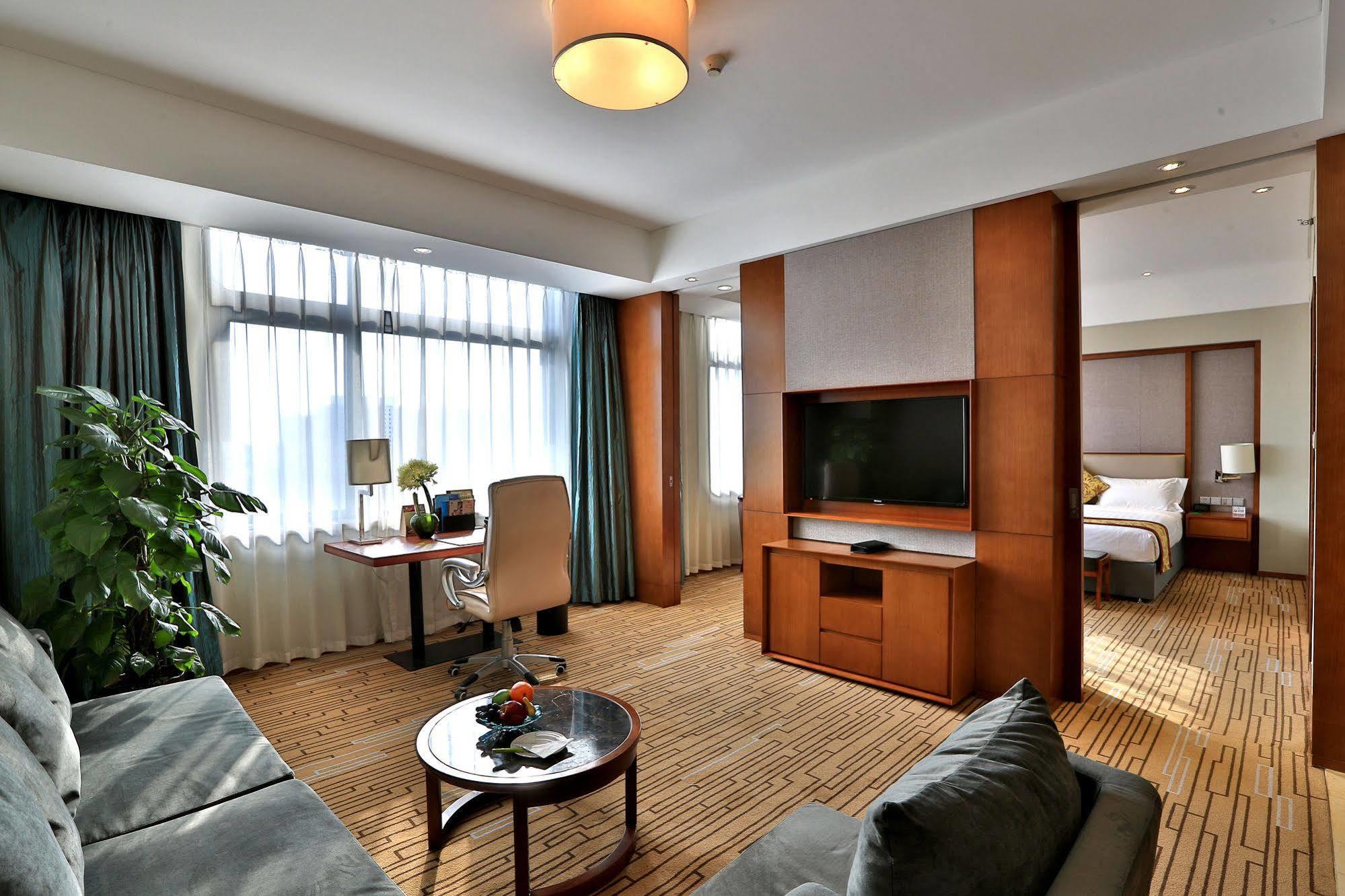 Shenyang Rayfont International Hotel Buitenkant foto