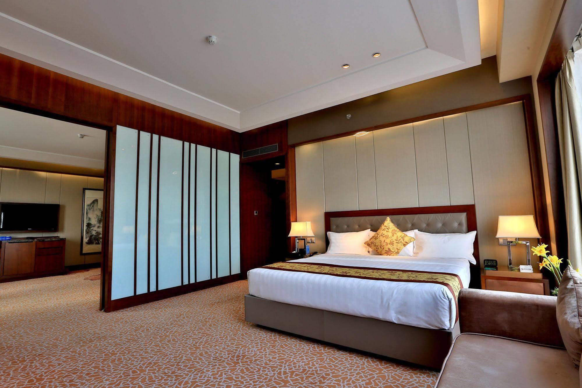 Shenyang Rayfont International Hotel Buitenkant foto